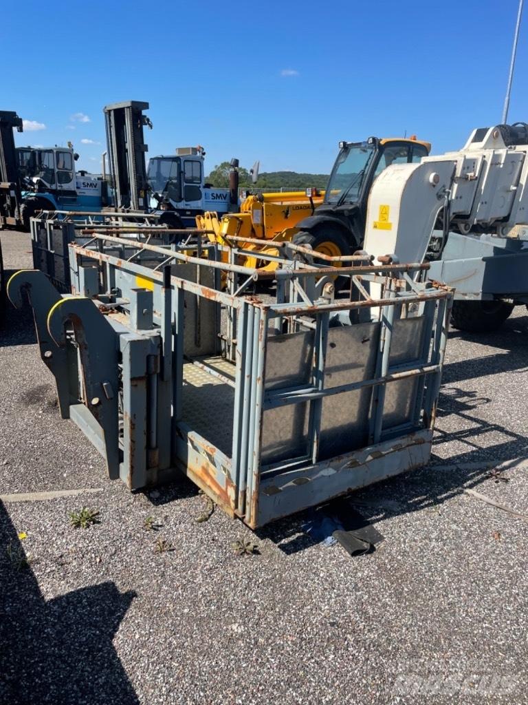 Terex 6025 テレスコーピックハンドラー