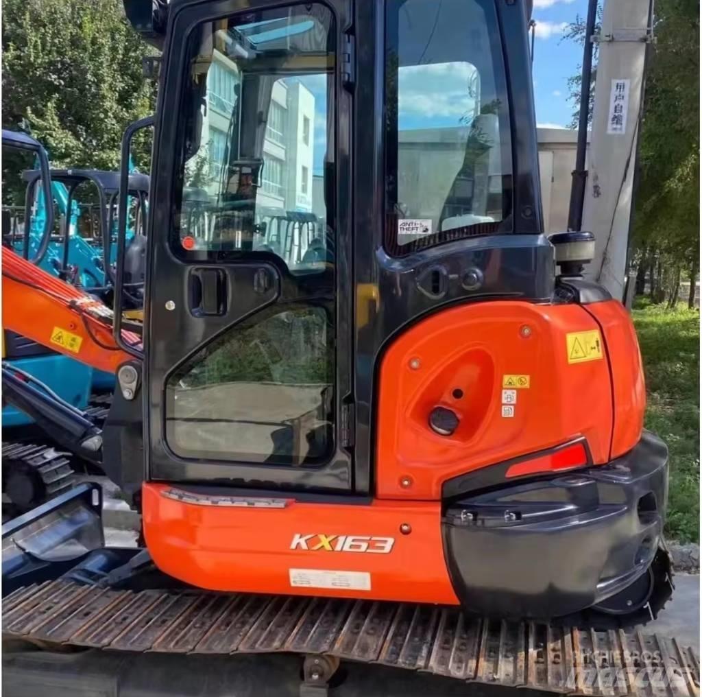 Kubota KX 063 ミニ油圧ショベル 7t以下（ミニユンボ・ミニディガー）
