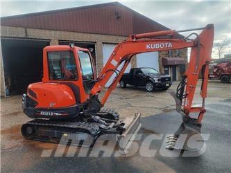 Kubota KX 121-3 ミニ油圧ショベル 7t以下（ミニユンボ・ミニディガー）