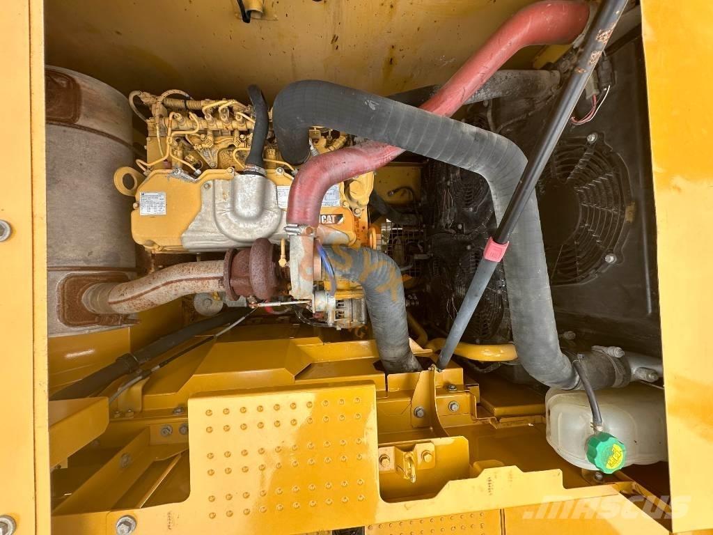 CAT CAT320GC 大型油圧ショベル12t以上（パワーショベル・ユンボ）