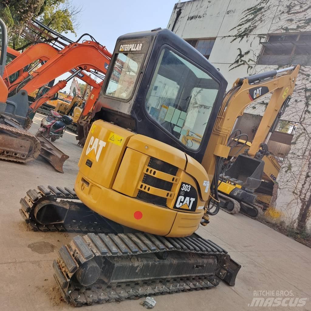 CAT 303 CR ミニ油圧ショベル 7t以下（ミニユンボ・ミニディガー）