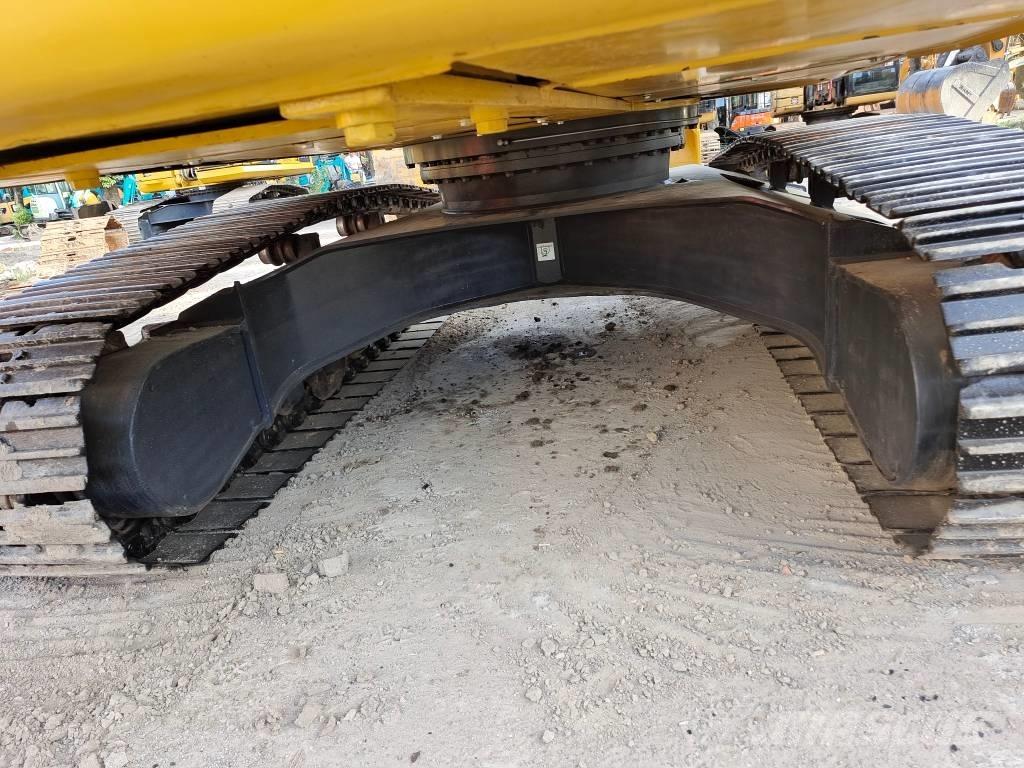 Komatsu PC 220-8 大型油圧ショベル12t以上（パワーショベル・ユンボ）