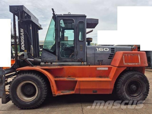 Doosan D 160 S-5 ディーゼル・軽油