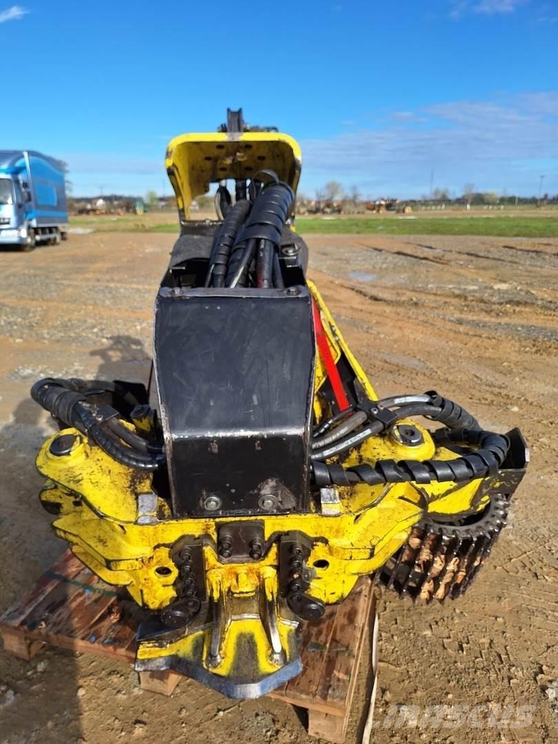 John Deere H270 ハーベスタヘッド