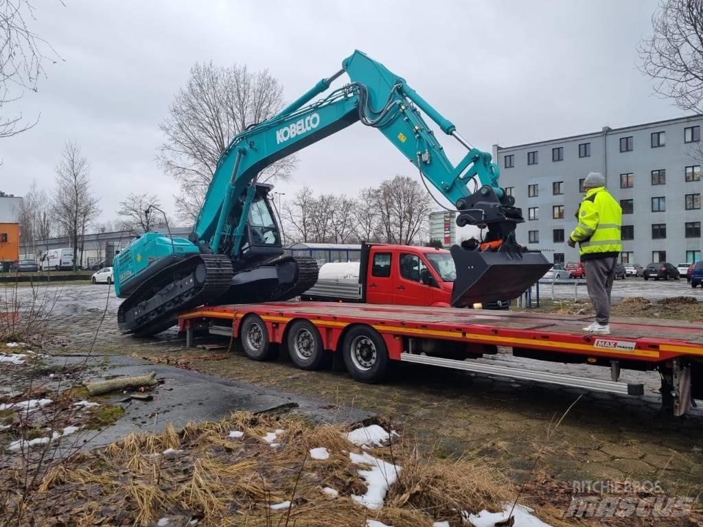 Kobelco SK 210 LC-11 大型油圧ショベル12t以上（パワーショベル・ユンボ）