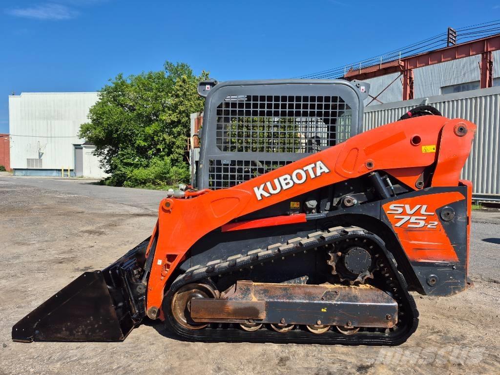 Kubota SVL 75-2 スキッドステアローダー