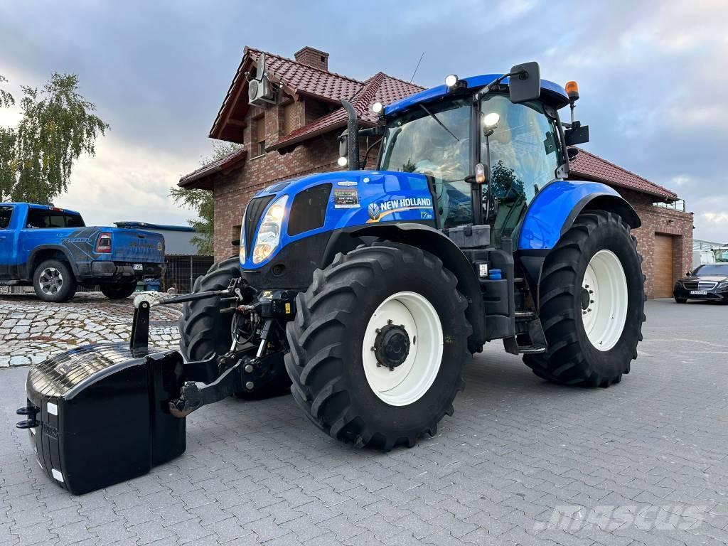 New Holland T 7.185 トラクター