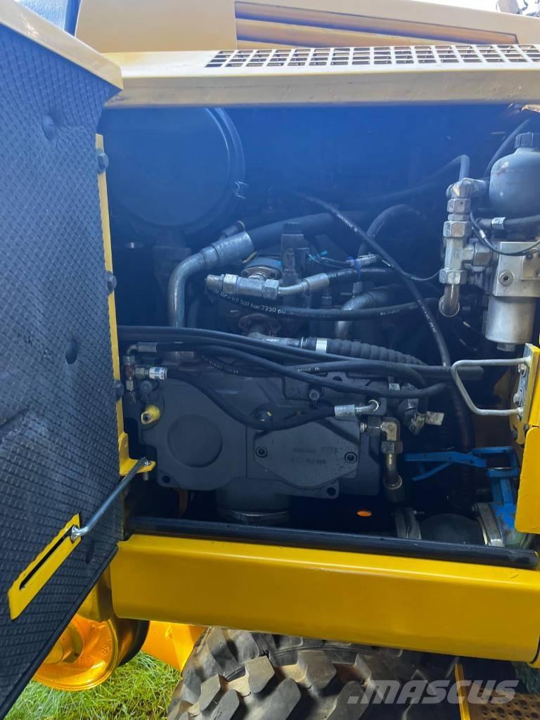 Liebherr A 900 C ZW ホイール式油圧ショベル（パワーショベル・ユンボ・バックホー）