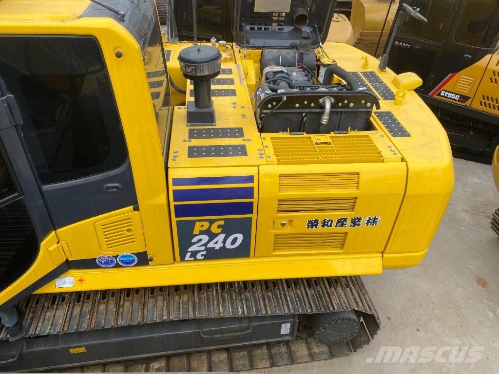 Komatsu PC 240 LC 大型油圧ショベル12t以上（パワーショベル・ユンボ）