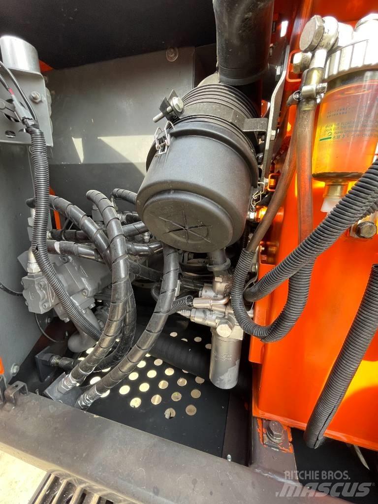 Hitachi ZX70 中型油圧ショベル 7ｔ-12ｔ（ユンボ・パワーショベル・バックホー）