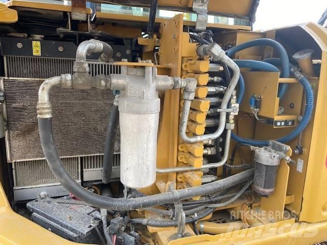 CAT 308 E 2 CR 中型油圧ショベル 7ｔ-12ｔ（ユンボ・パワーショベル・バックホー）