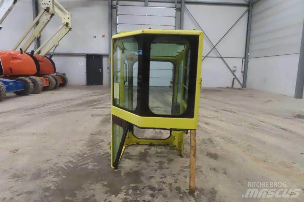 Yanmar Vio 75/SV100 キャビン及び内装