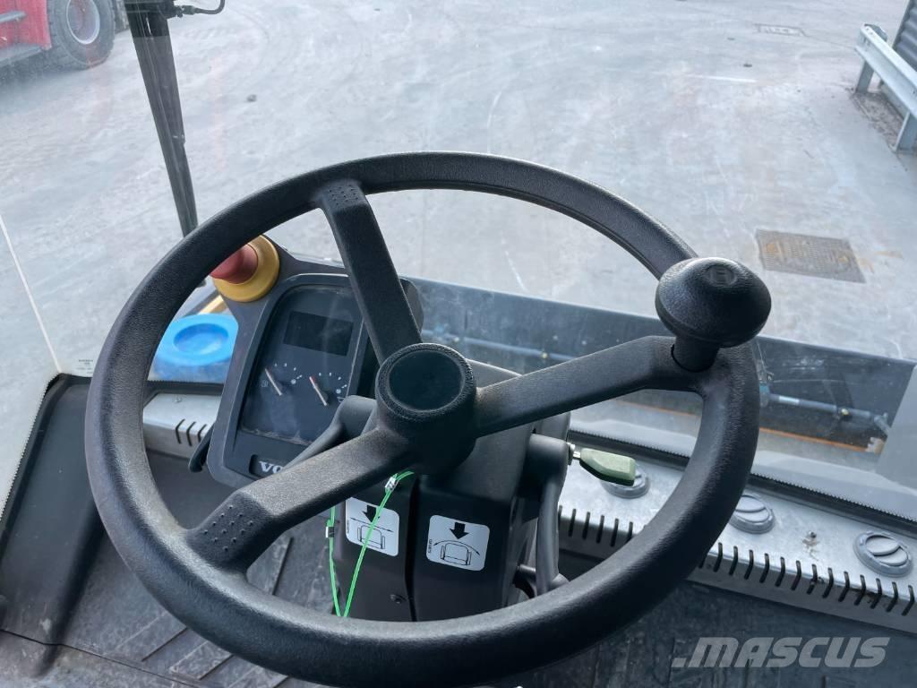 Volvo DD105 タンデムローラ