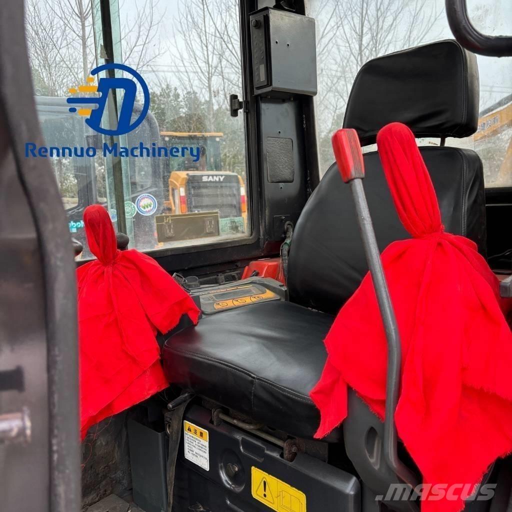 Kubota KX 155 ミニ油圧ショベル 7t以下（ミニユンボ・ミニディガー）