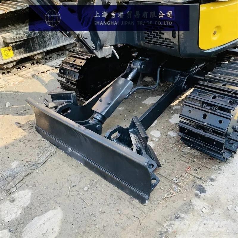 Yanmar Vio 17 ミニ油圧ショベル 7t以下（ミニユンボ・ミニディガー）