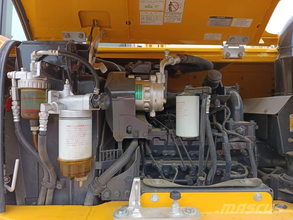 Komatsu PC 70 中型油圧ショベル 7ｔ-12ｔ（ユンボ・パワーショベル・バックホー）