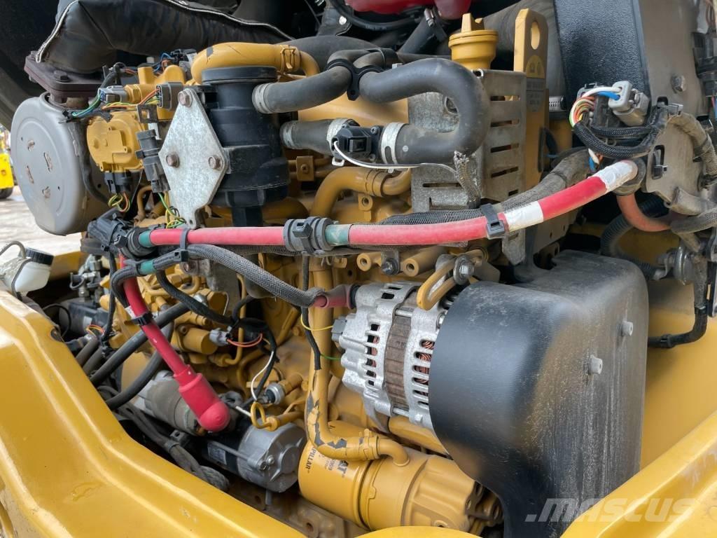 CAT 907M ホイールローダー・タイヤショベル