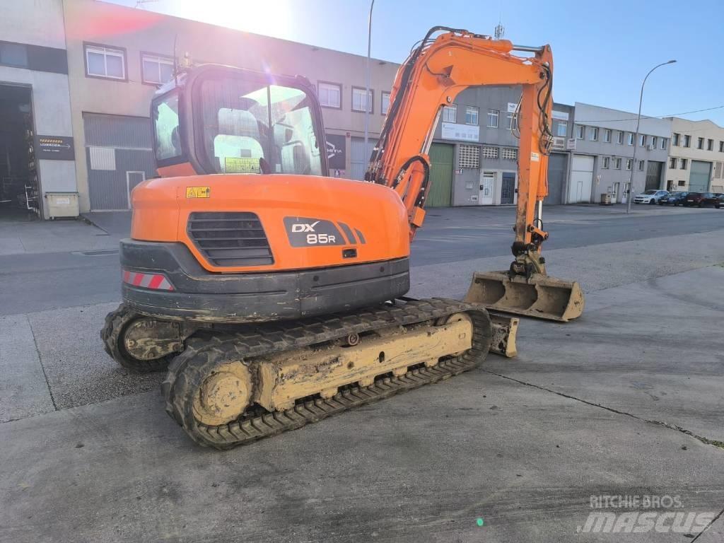 Doosan DX 85 R-3 中型油圧ショベル 7ｔ-12ｔ（ユンボ・パワーショベル・バックホー）