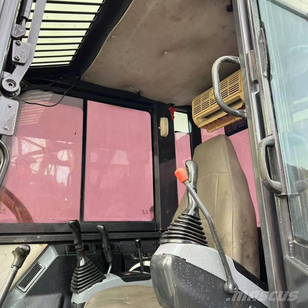 Komatsu PC 56-7 ミニ油圧ショベル 7t以下（ミニユンボ・ミニディガー）