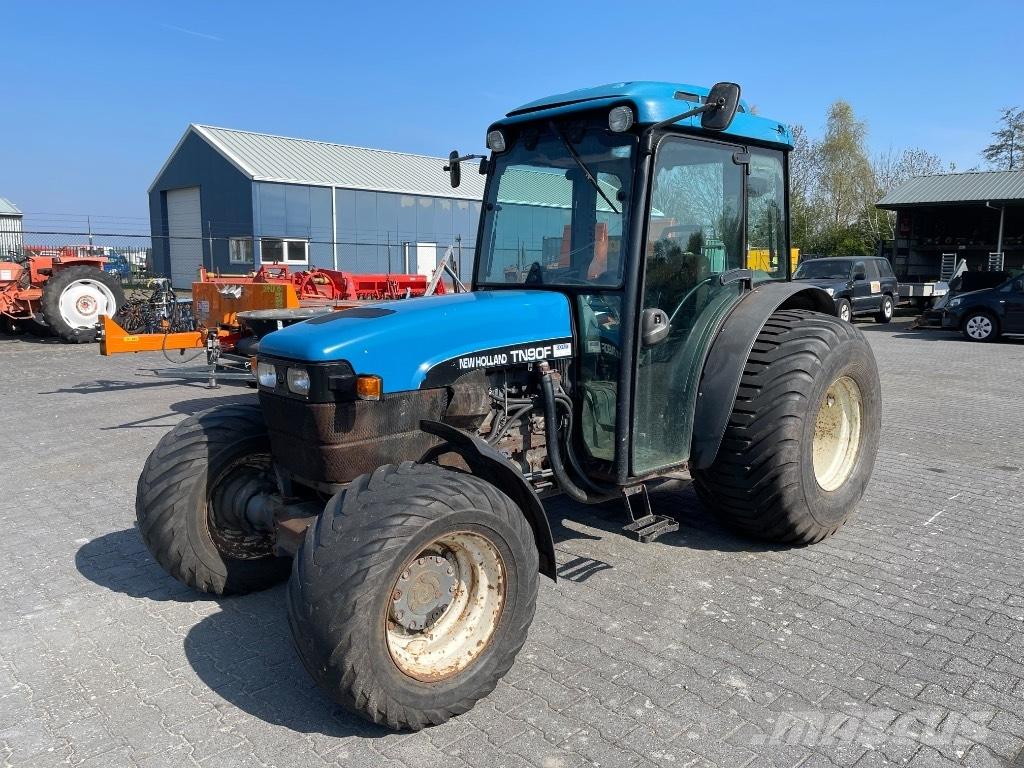 New Holland TN 90 F トラクター