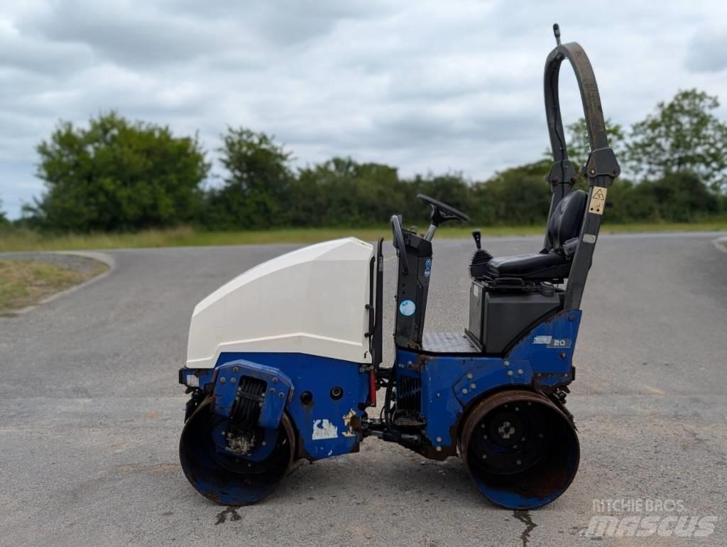 Ammann ARX 20 タンデムローラ