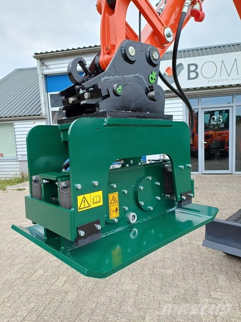  MCB  250 振動式パイルドライバー