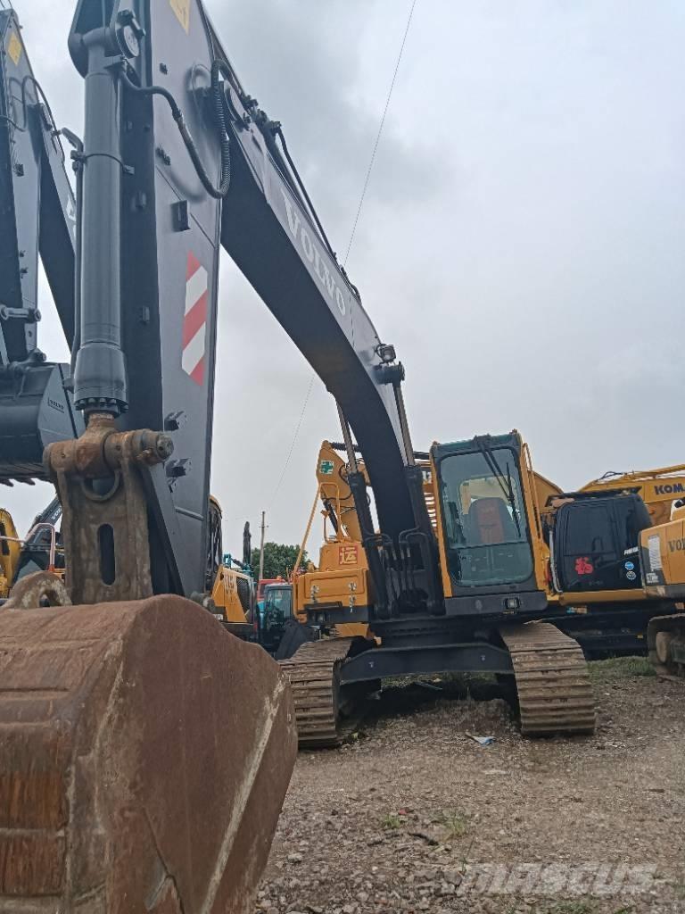 Volvo EC 210 大型油圧ショベル12t以上（パワーショベル・ユンボ）