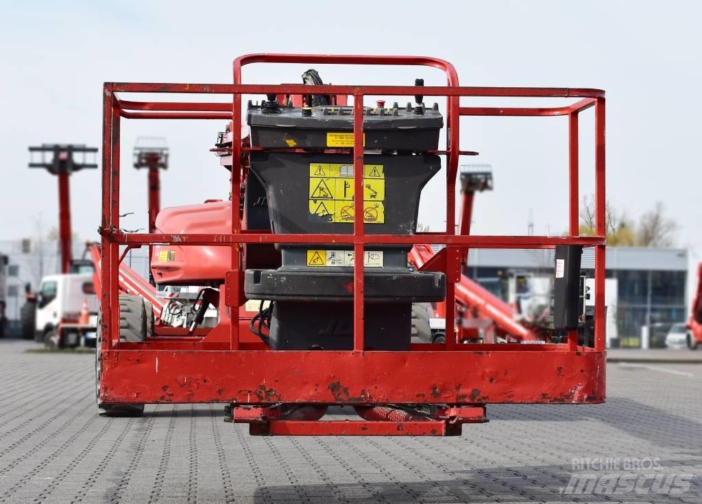 JLG E 600 JP ブームリフト　屈伸型