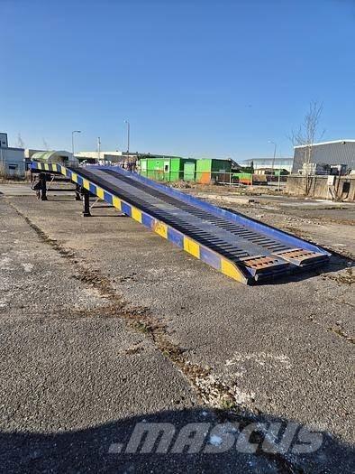  Laadbrug 12ton ランプ（傾斜路）