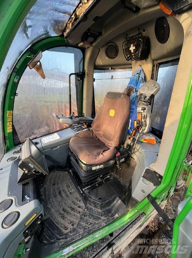John Deere 1110 E フォワーダー
