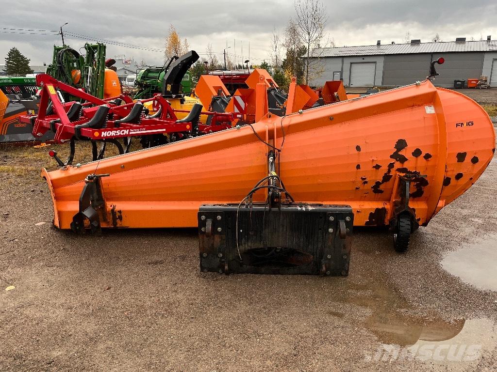 FMG 390 スノーブレードとプラウ