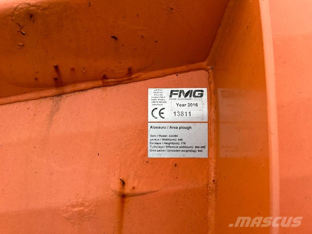 FMG 390 スノーブレードとプラウ