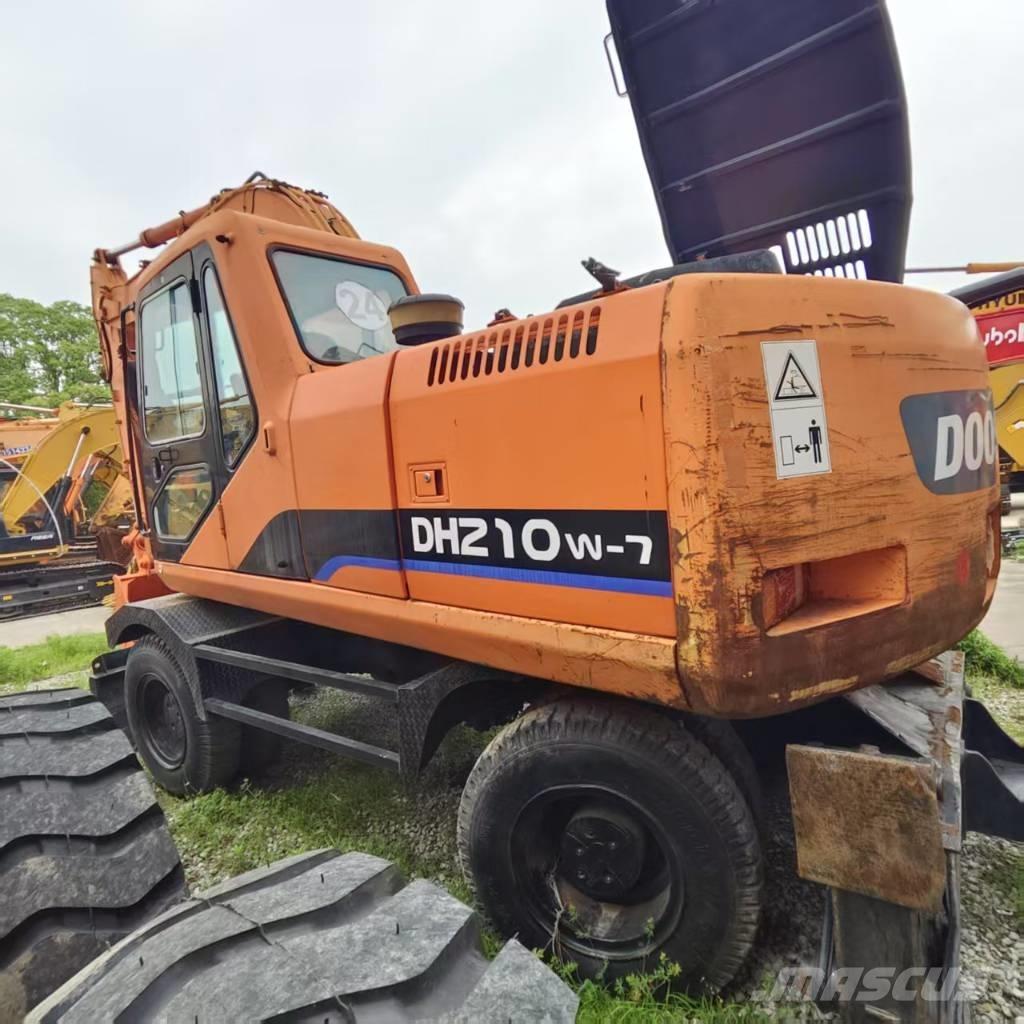 Doosan DH 210 W-7 ホイール式油圧ショベル（パワーショベル・ユンボ・バックホー）