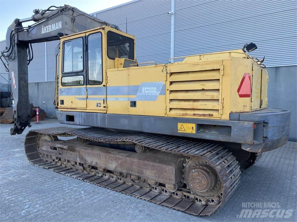 Åkerman EC300 大型油圧ショベル12t以上（パワーショベル・ユンボ）