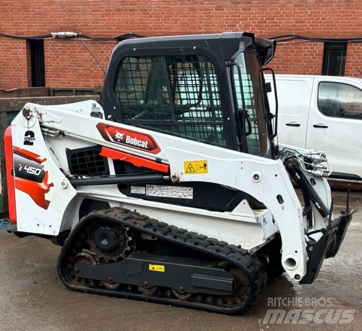 Bobcat T450 スキッドステアローダー