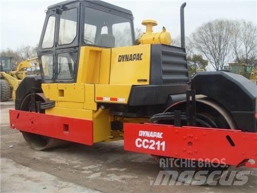 Dynapac CC 211 タンデムローラ
