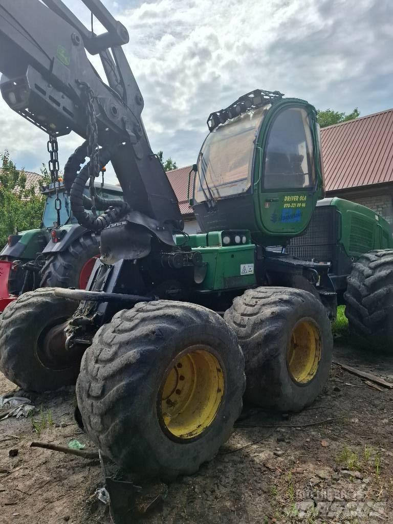 John Deere 1170 E ハーベスター