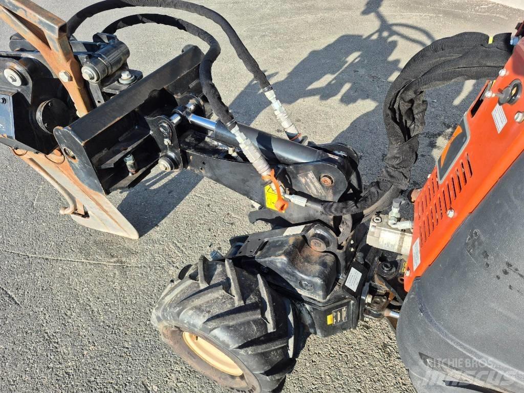 Ditch Witch R300 トレンチャー