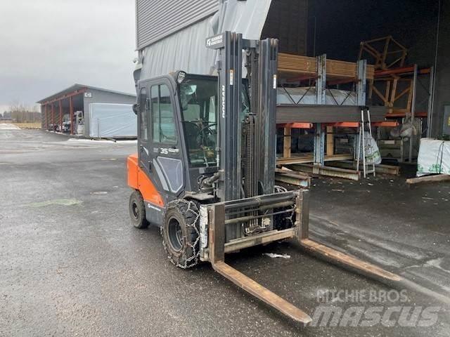 Doosan D35C-7 ディーゼル・軽油