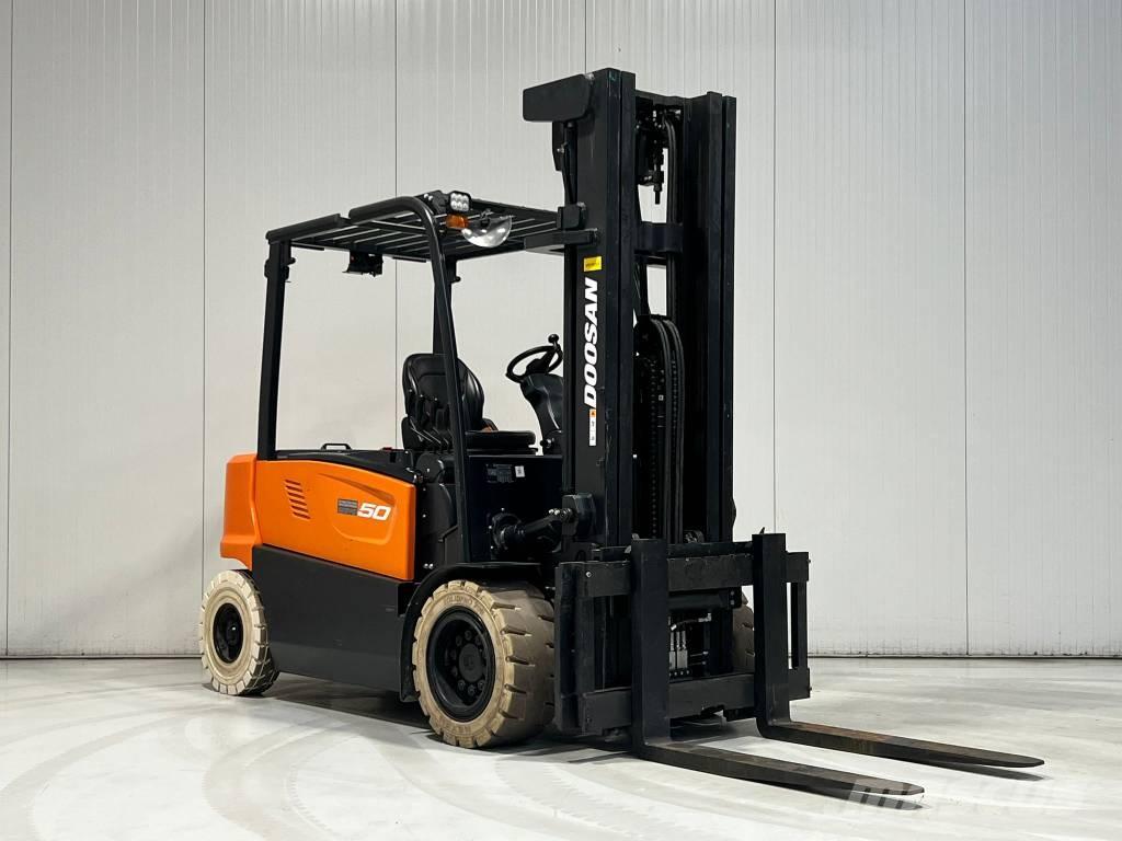 Doosan B50X-7 バッテリーフォークリフト