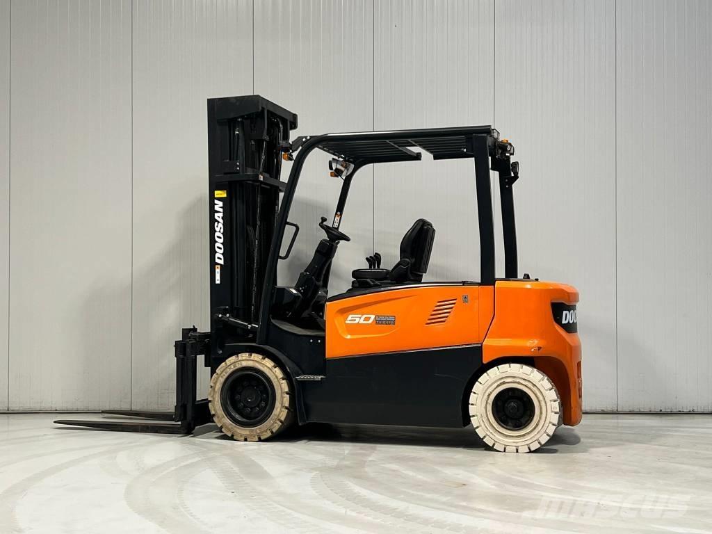 Doosan B50X-7 バッテリーフォークリフト