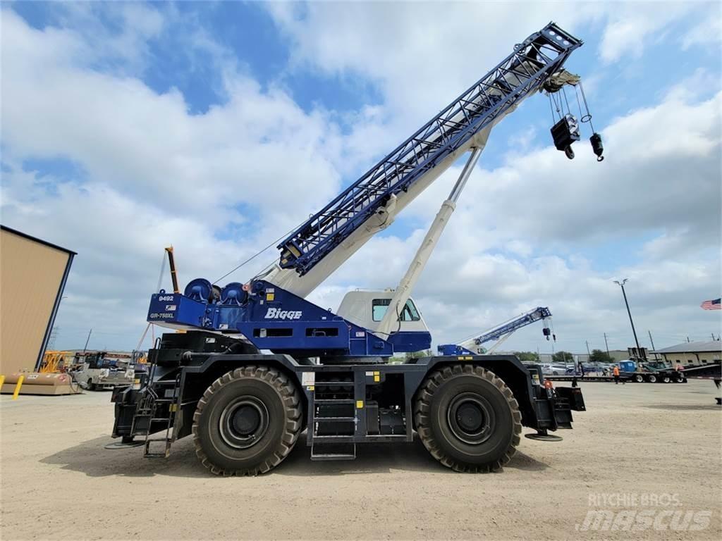 Tadano GR-750XL ラフテレーンクレーン