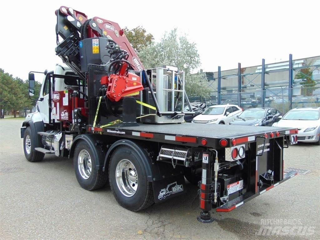 BIK TC-98 クレーントラック、ユニック車