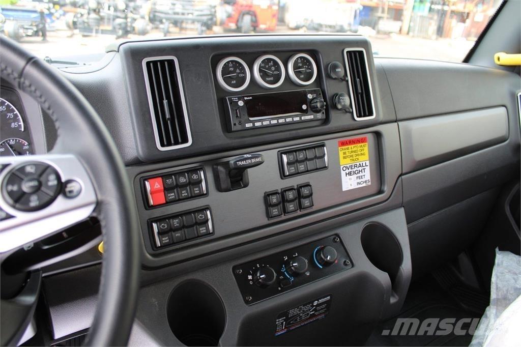 BIK WC 75 クレーントラック、ユニック車