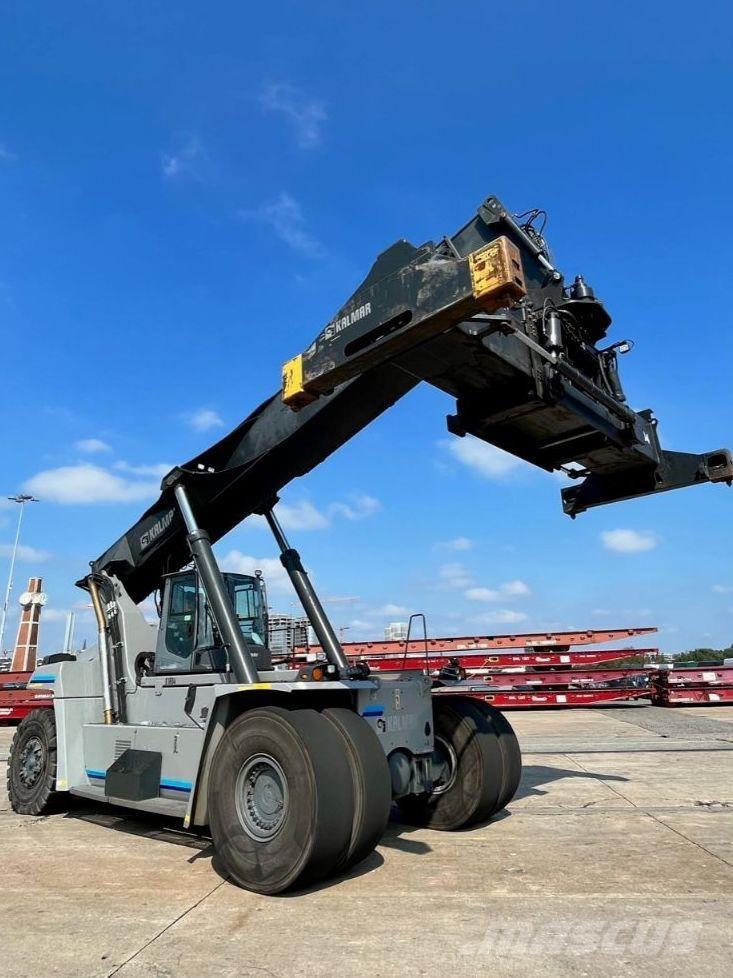 Kalmar DRG450-60S5 リーチスタッカー