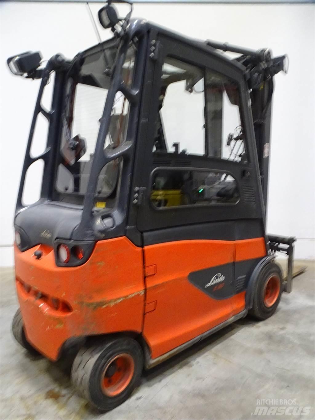 Linde E30HL バッテリーフォークリフト