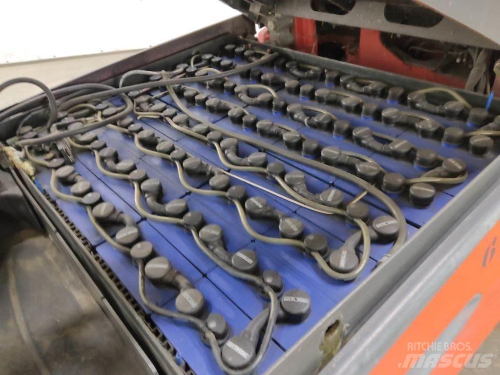 Linde E30L-01 バッテリーフォークリフト