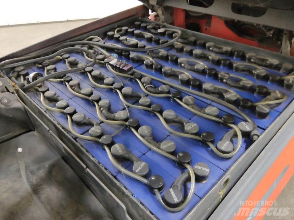 Linde E30L-01 バッテリーフォークリフト