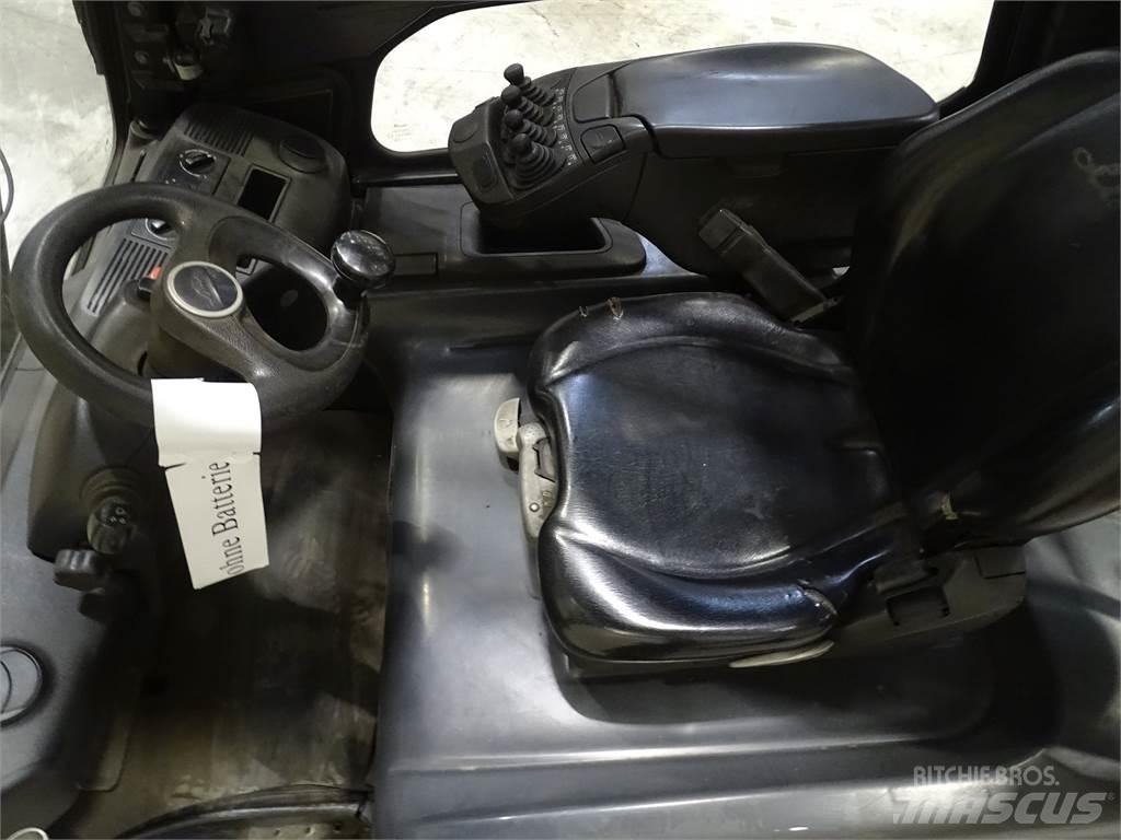 Linde E35L-01 バッテリーフォークリフト