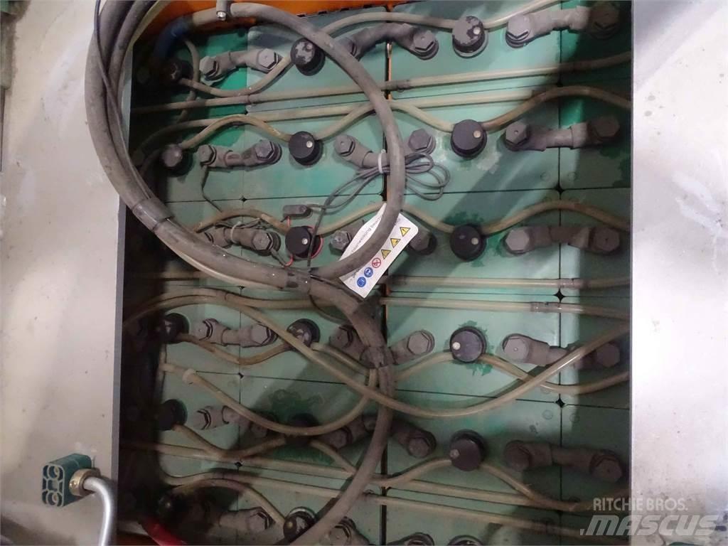 Still EK-X48 高型オーダーピッカー